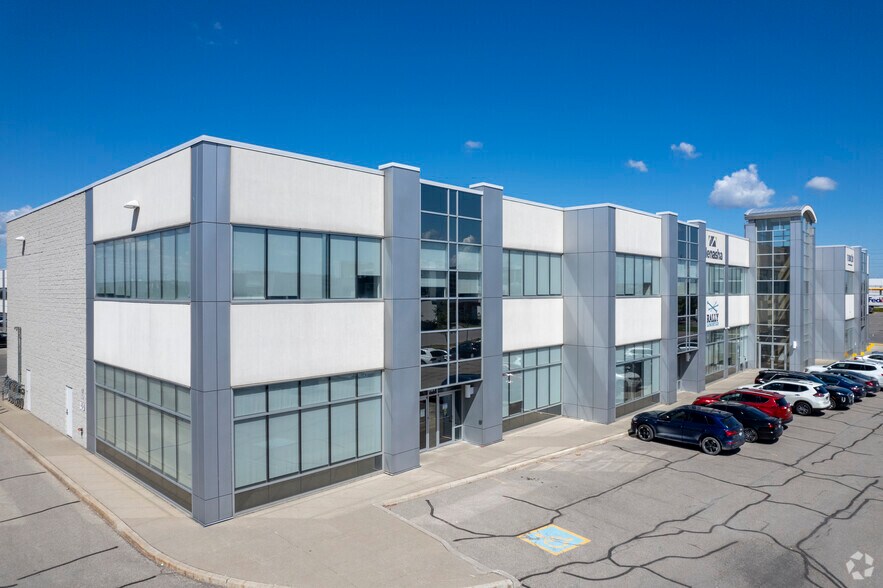 10 Roybridge Gate, Vaughan, ON à vendre - Photo principale - Image 1 de 1