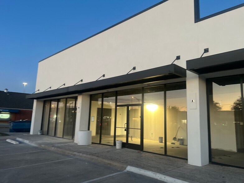 1212-1222 Melbourne Rd, Hurst, TX à louer - Photo du bâtiment - Image 3 de 8