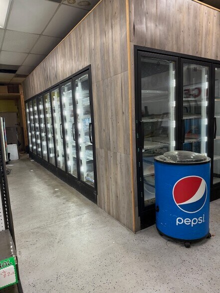 1111-1151 Pacific Coast Hwy, Harbor City, CA à louer - Photo du bâtiment - Image 2 de 13