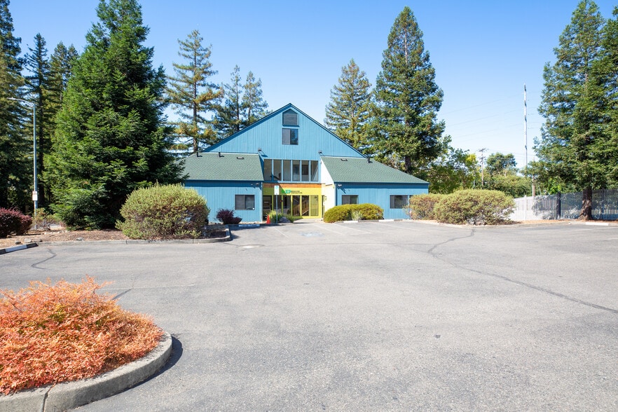 101 Wikiup Dr, Santa Rosa, CA for sale - Building Photo - Image 3 of 55