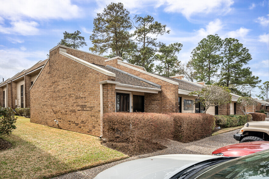 2611 Fm-1960, Houston, TX for sale - Primary Photo - Image 1 of 1