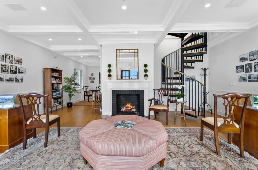 656 Harbor Rd, Southport, CT for lease - Interior Photo - Image 3 of 38