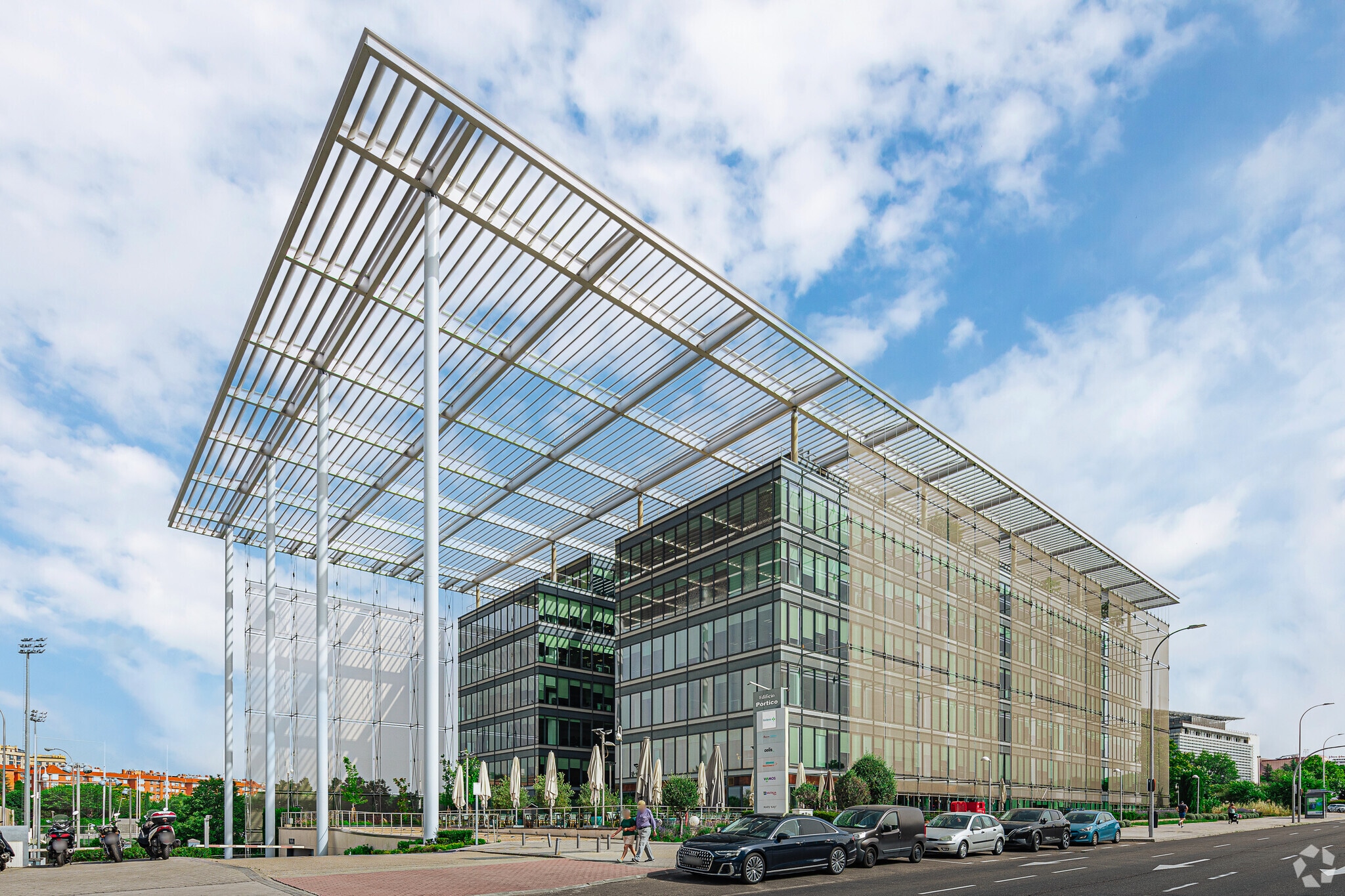 Calle de la Mahonia, 2, Madrid, Madrid for lease Primary Photo- Image 1 of 6