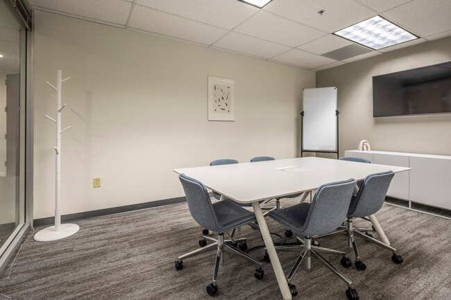 More details for 140 Stoneridge Dr, Columbia, SC - Coworking for Lease