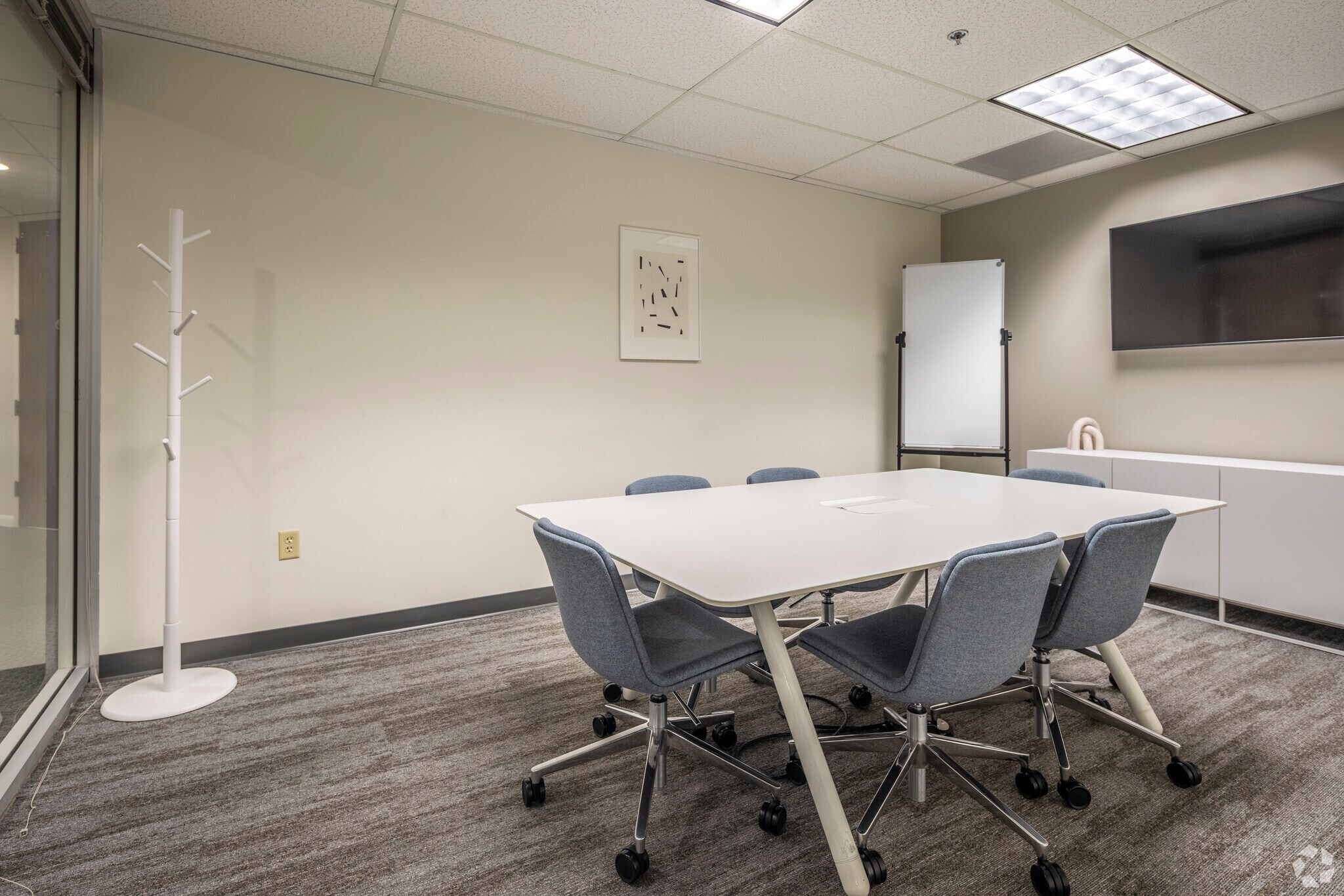 140 Stoneridge Dr, Columbia, SC à louer Photo du bâtiment- Image 1 de 25