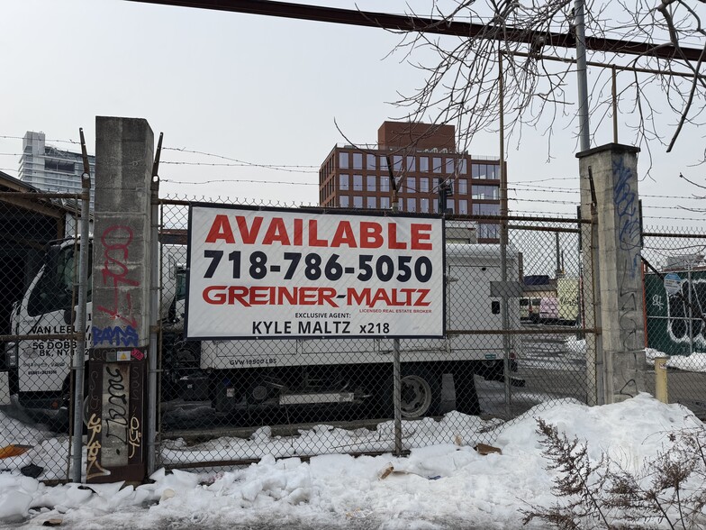 61 Dobbin St, Brooklyn, NY for lease - Building Photo - Image 3 of 3