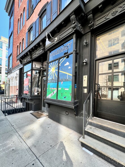 119-123 Kent Ave, Brooklyn, NY for lease - Building Photo - Image 1 of 14