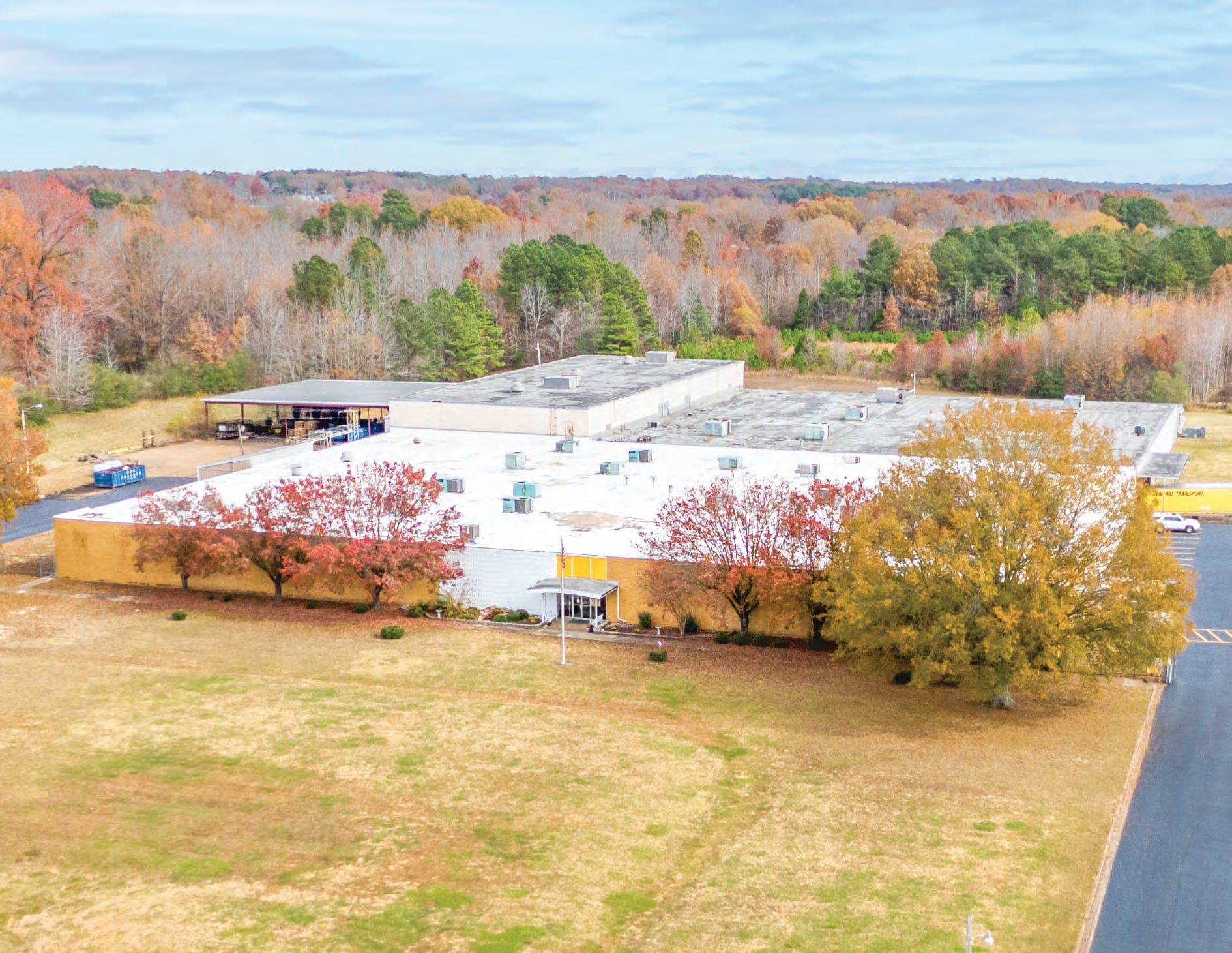 1731 Mineral Wells Ave, Paris, TN for sale Primary Photo- Image 1 of 13