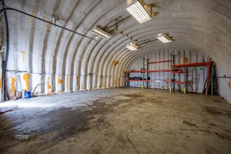 3042 S Big Lake Rd, Wasilla, AK for lease Interior Photo- Image 2 of 4
