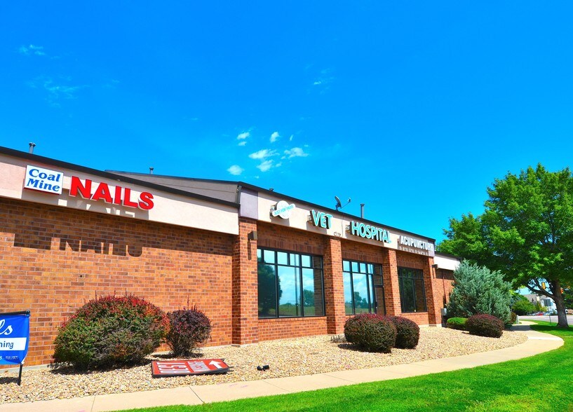 9719-9779 Coal Mine Ave, Littleton, CO à louer - Photo du bâtiment - Image 3 de 4