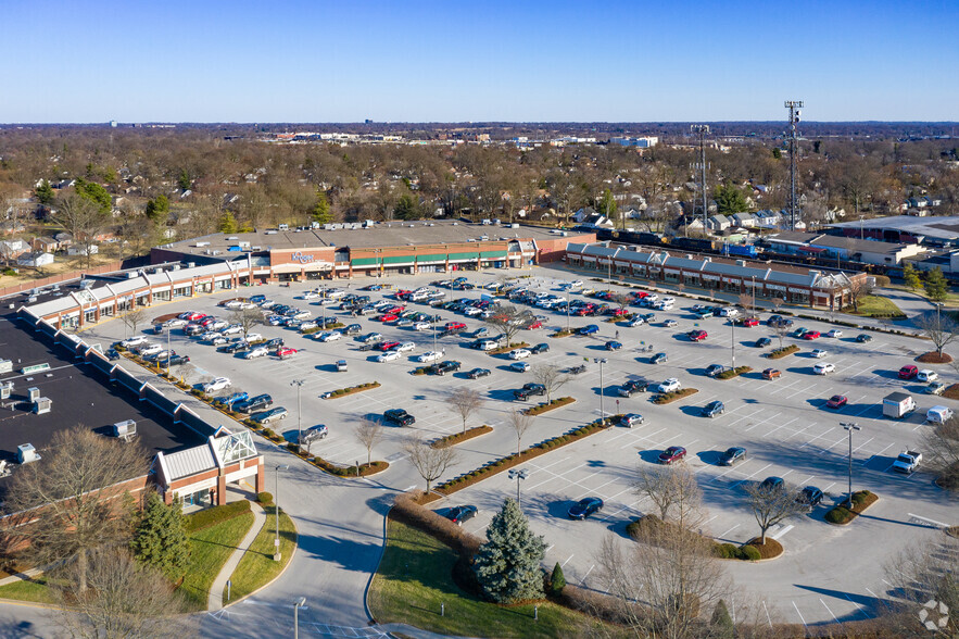 285-297 N Hubbards Ln, Louisville, KY for lease - Building Photo - Image 1 of 6