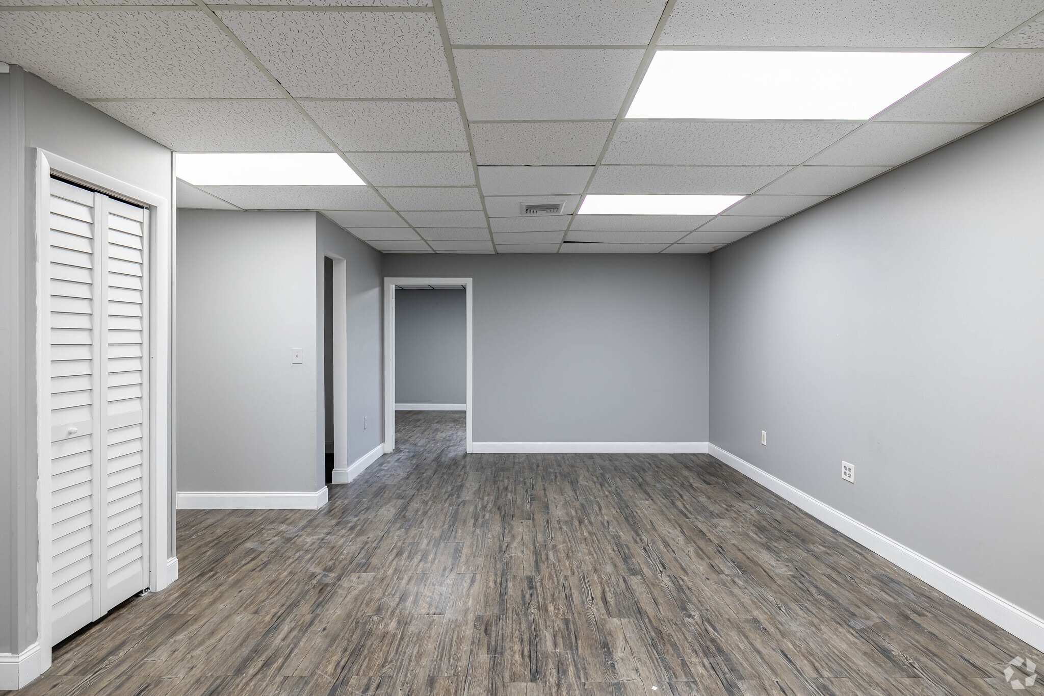 540 NW 165th St, Miami, FL for lease Interior Photo- Image 1 of 3