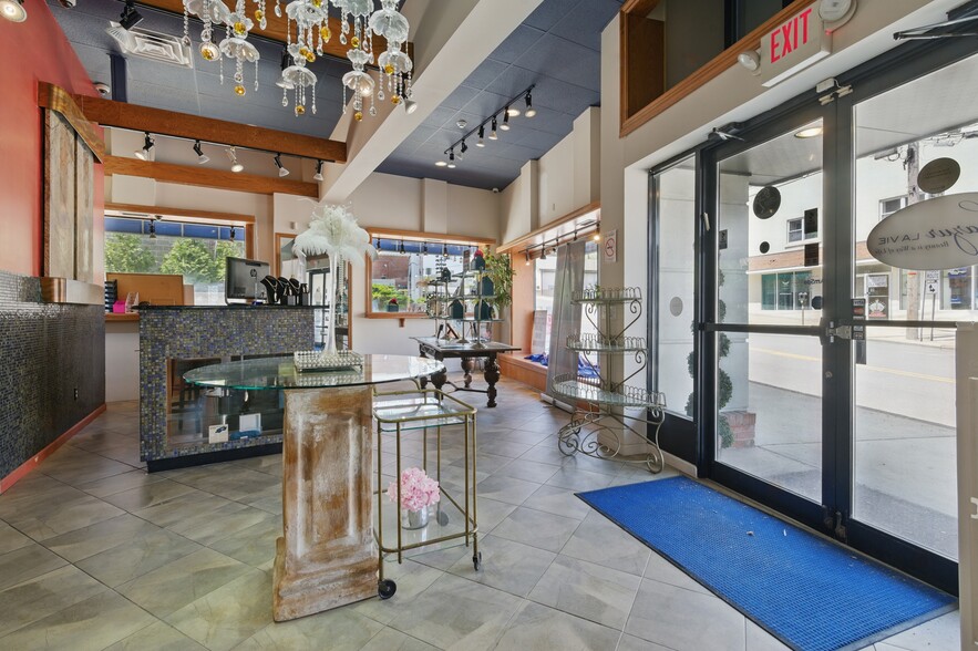 267 Main St, Nyack, NY à vendre - Photo intérieure - Image 2 de 38