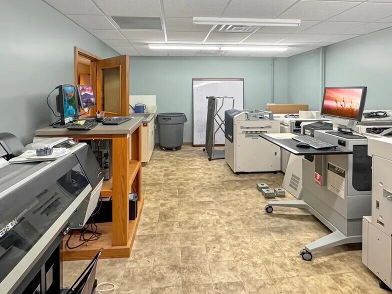 601 Jewett St, Marshall, MN à vendre - Photo intérieure - Image 2 de 31