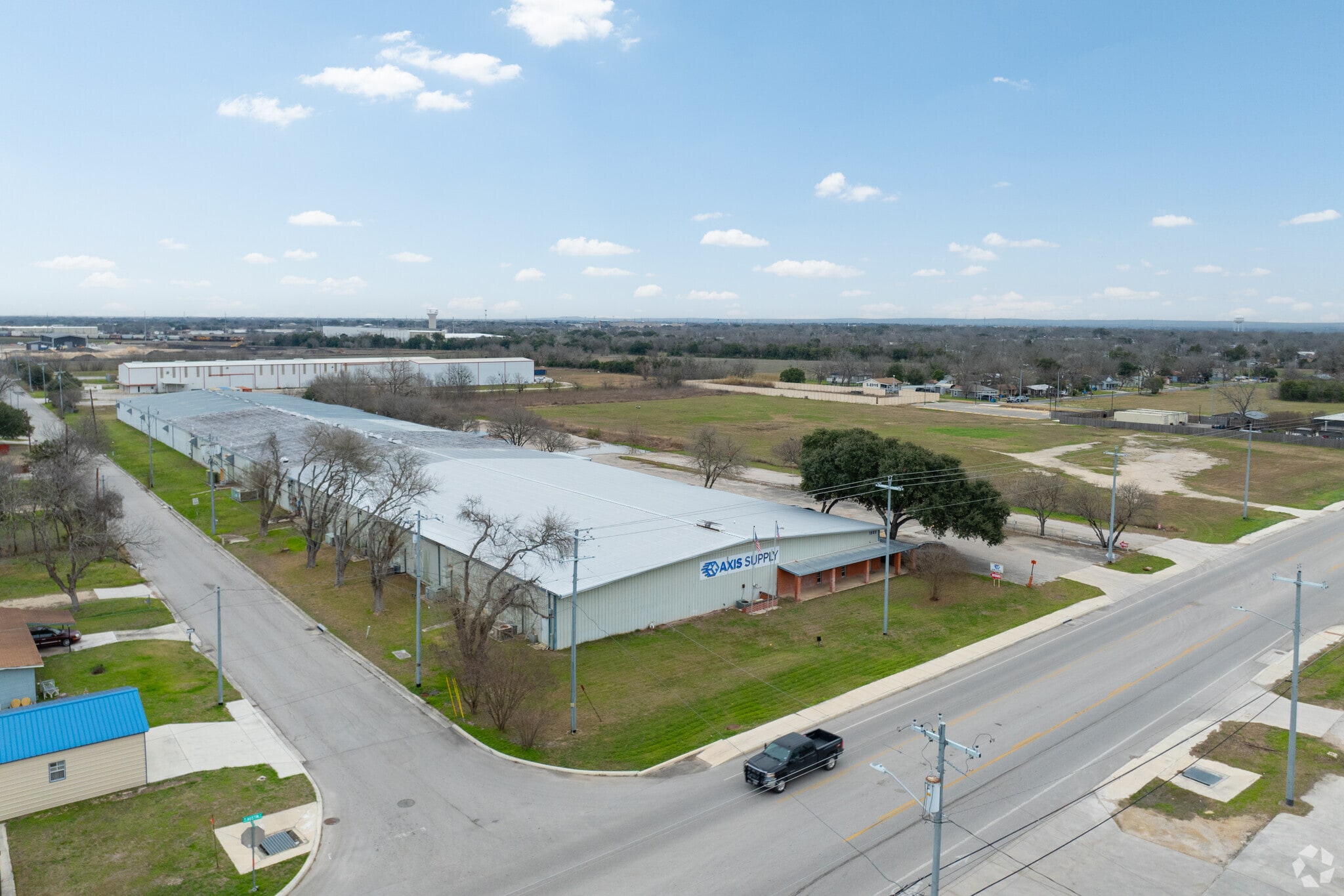 1903 N Austin St, Seguin, TX for lease Primary Photo- Image 1 of 9