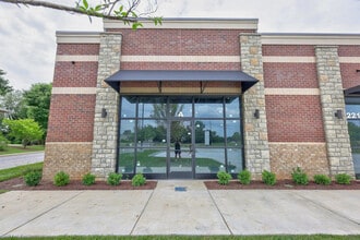 2216 Dr Martin Luther King Blvd, Murfreesboro, TN à louer Photo du bâtiment- Image 1 de 4