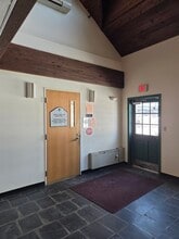 339 Hemingway Ave, East Haven, CT for sale Lobby- Image 1 of 11