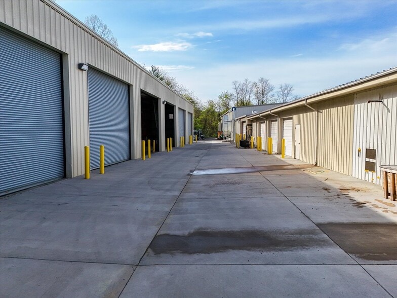 103 Duncan Ln, Radford, VA for lease - Building Photo - Image 2 of 19