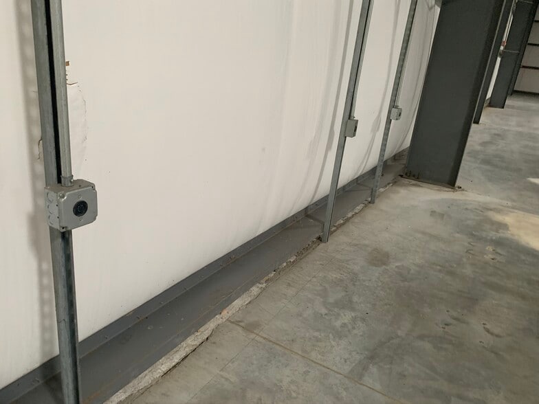 221 Progress Pky, Franklin, VA à louer - Photo du bâtiment - Image 2 de 9