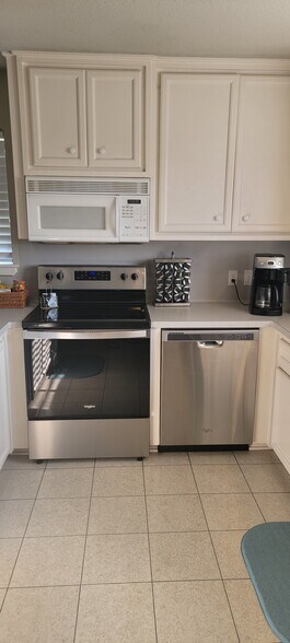 844 Beach Walk Blvd, Conroe, TX à vendre - Photo du bâtiment - Image 3 de 34