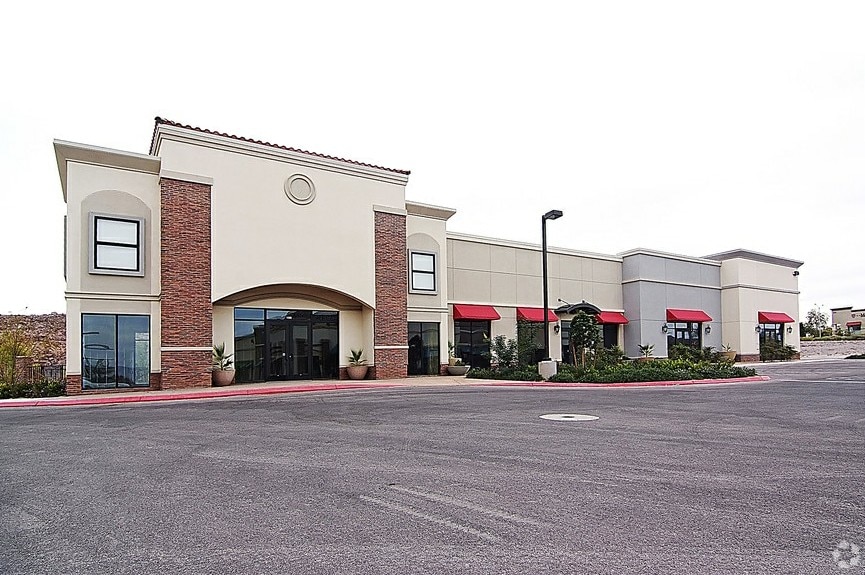 670 S Green Valley Pky, Henderson, NV for lease - Building Photo - Image 2 of 88
