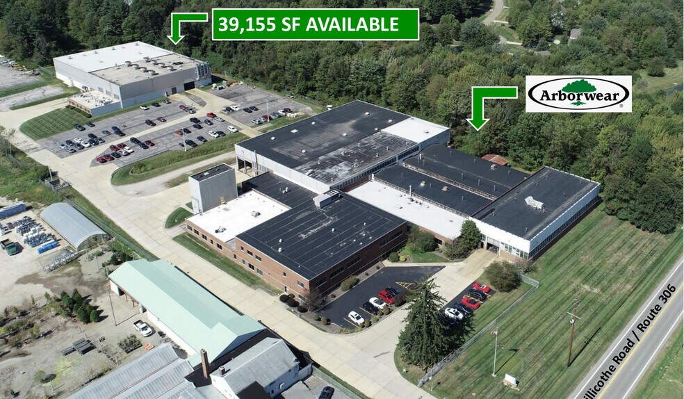 16492 Chillicothe Rd, Chagrin Falls, OH à louer - Photo du bâtiment - Image 2 de 4