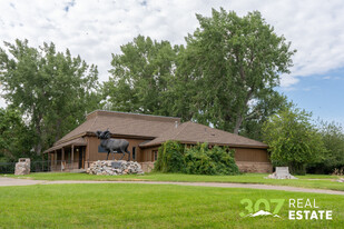 720 Allen Ave - Day Care Centre