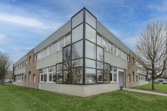 Plus de détails pour 4 Route De Gisy, BIÈVRES - Coworking à louer