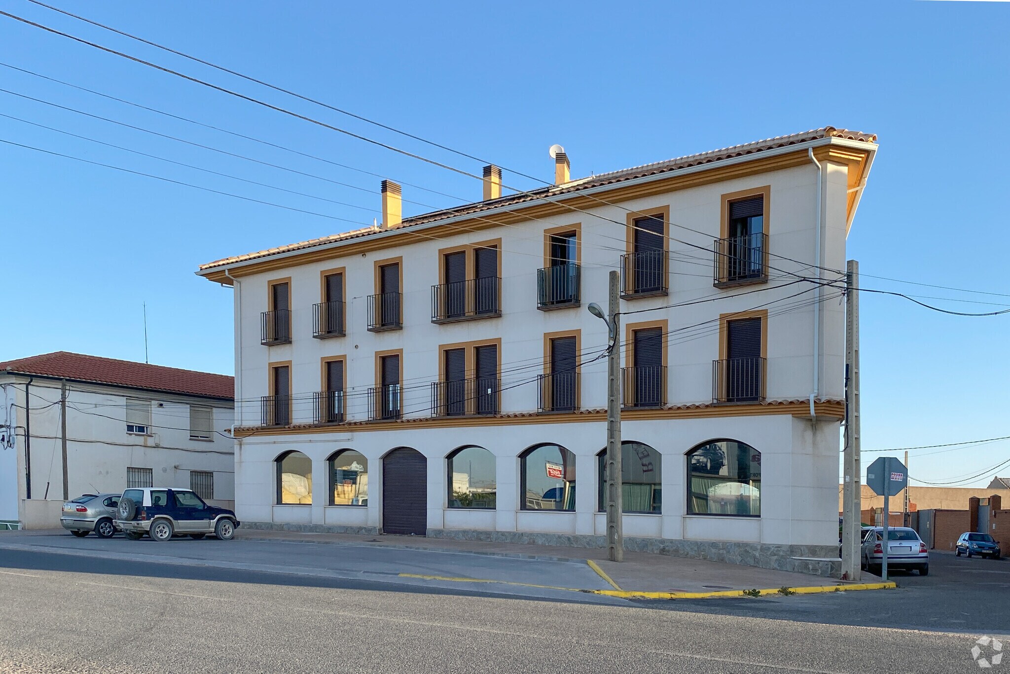Avenida de Magallanes, 21, Santa Cruz de la Zarza, Toledo à vendre Photo du bâtiment- Image 1 de 3