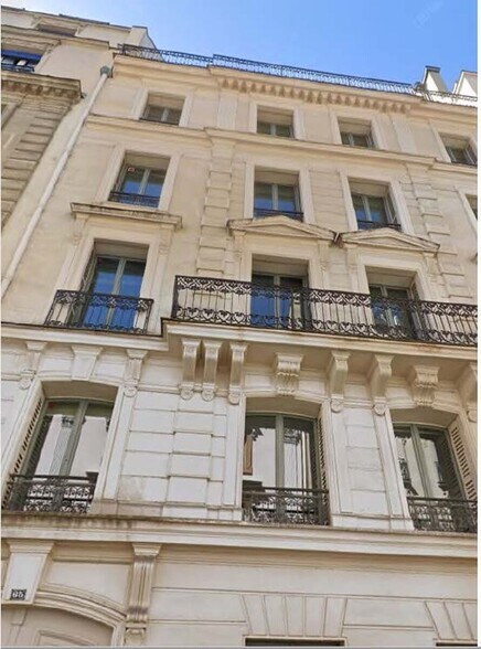 65 Rue Saint-Lazare, Paris à louer - Photo du bâtiment - Image 2 de 19