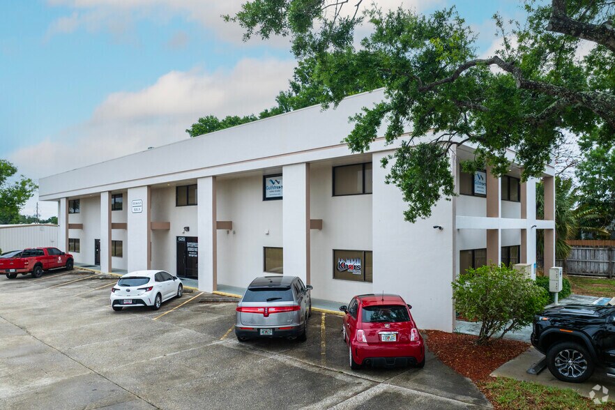 6565 N 44th St, Pinellas Park, FL à louer - Photo du bâtiment - Image 3 de 17