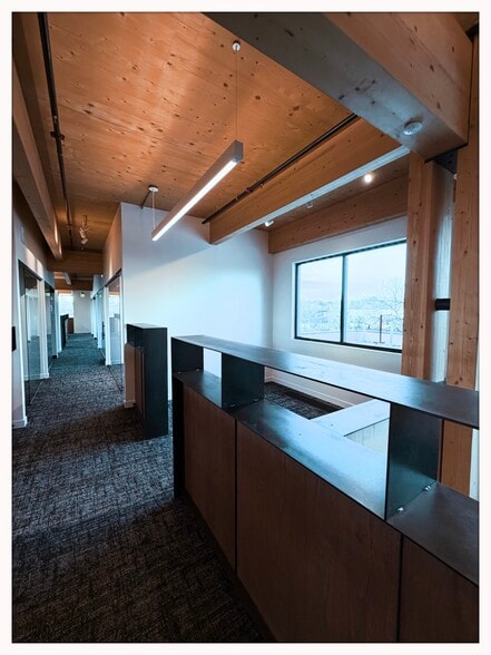 2422 E 7th St, Austin, TX for lease - Building Photo - Image 2 of 33