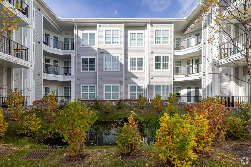 1725 Storrs Rd Ct, Storrs, CT à louer - Photo du bâtiment - Image 3 de 28