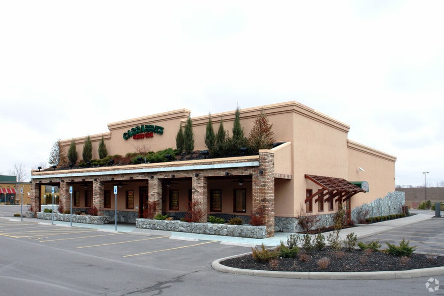 675 Troy Schenectady Rd, Latham, NY for lease - Building Photo - Image 2 of 13