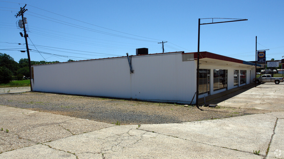 411 S Main St, Springhill, LA for sale - Primary Photo - Image 1 of 1