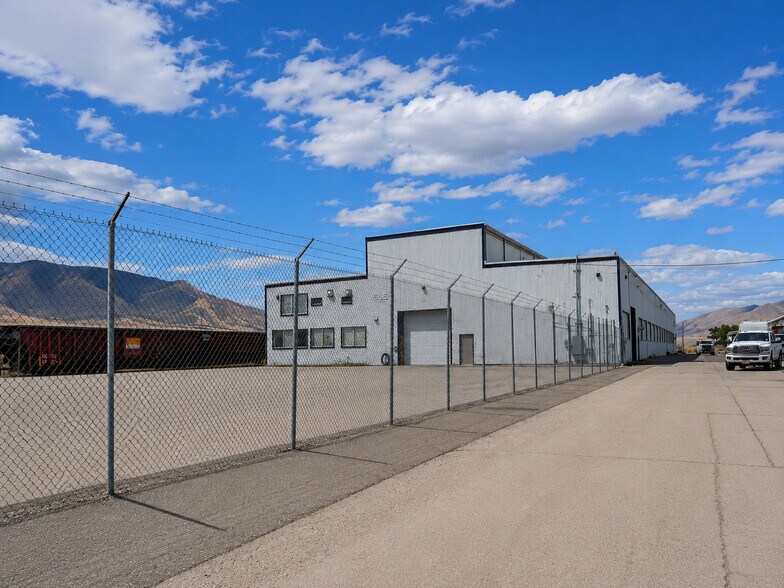 520 Garnet St, Tooele, UT à louer - Photo du bâtiment - Image 1 de 16