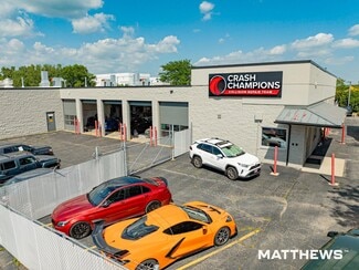 Plus de détails pour 910 Piemonte Rd, East Dundee, IL - Commerce de détail à vendre