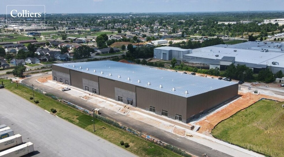 1355 N 13th St, Rogers, AR for lease - Building Photo - Image 3 of 8