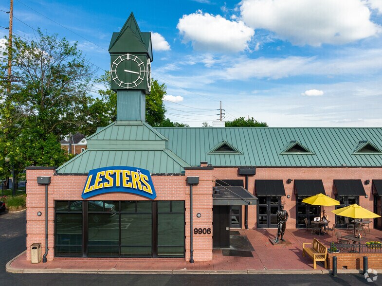 9902-9918 Clayton Rd, Saint Louis, MO à louer - Photo du bâtiment - Image 2 de 5