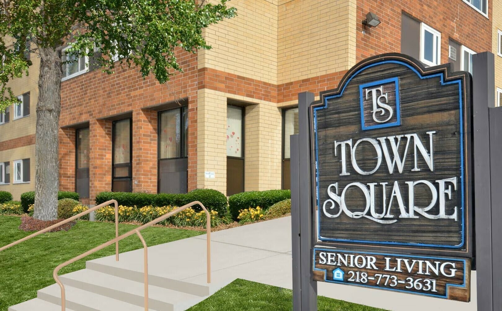 208 2nd St NW, East Grand Forks, MN à vendre Photo principale- Image 1 de 10