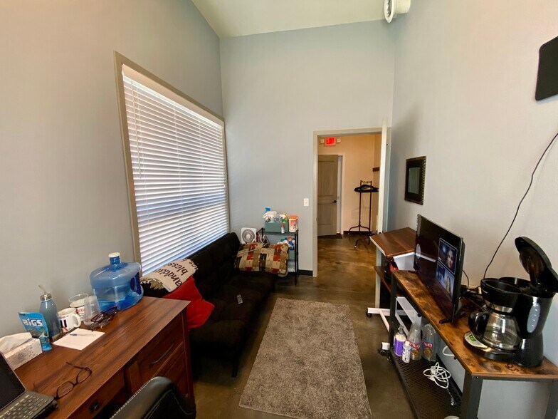216 Evergreen Ln, Glen Carbon, IL à vendre - Photo intérieure - Image 2 de 13
