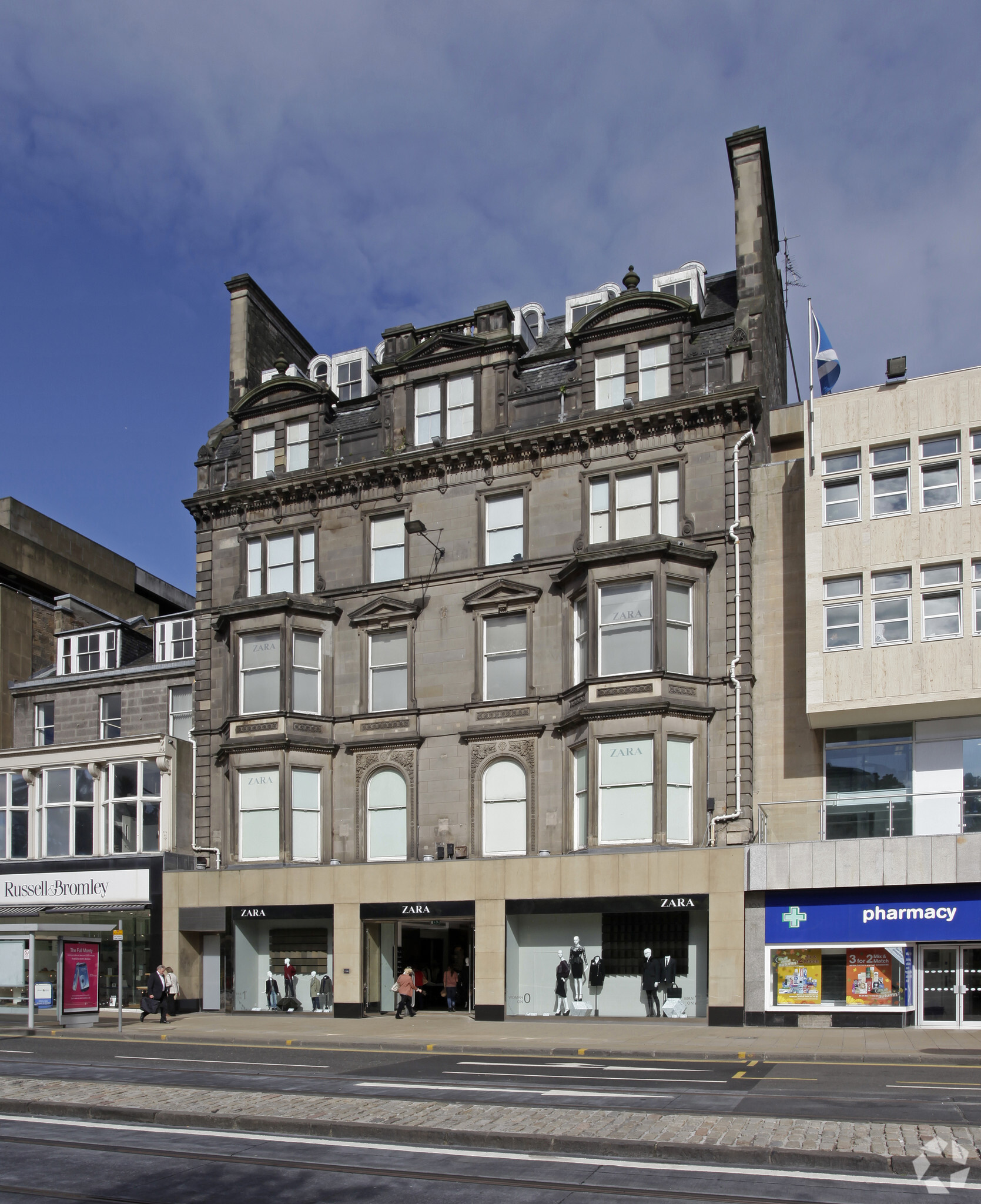 104 Princes St, Edinburgh à vendre Photo principale- Image 1 de 1