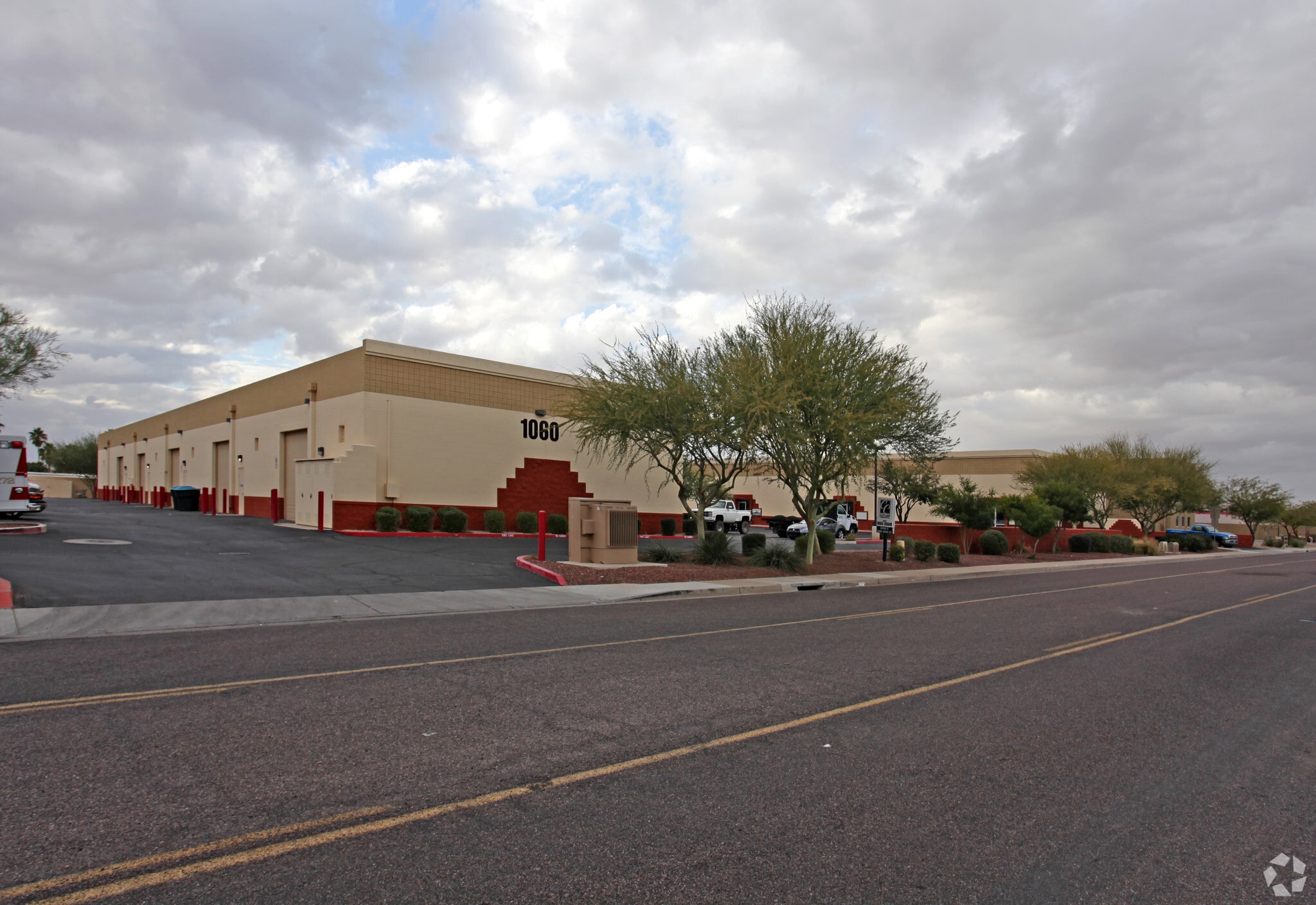 1060 N Eliseo Felix Jr Way, Avondale, AZ for lease Primary Photo- Image 1 of 7