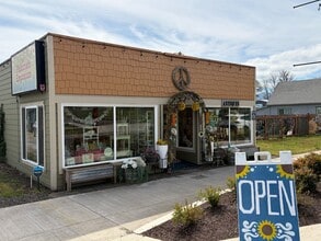 1120 Main St, Philomath, OR for lease Building Photo- Image 1 of 17