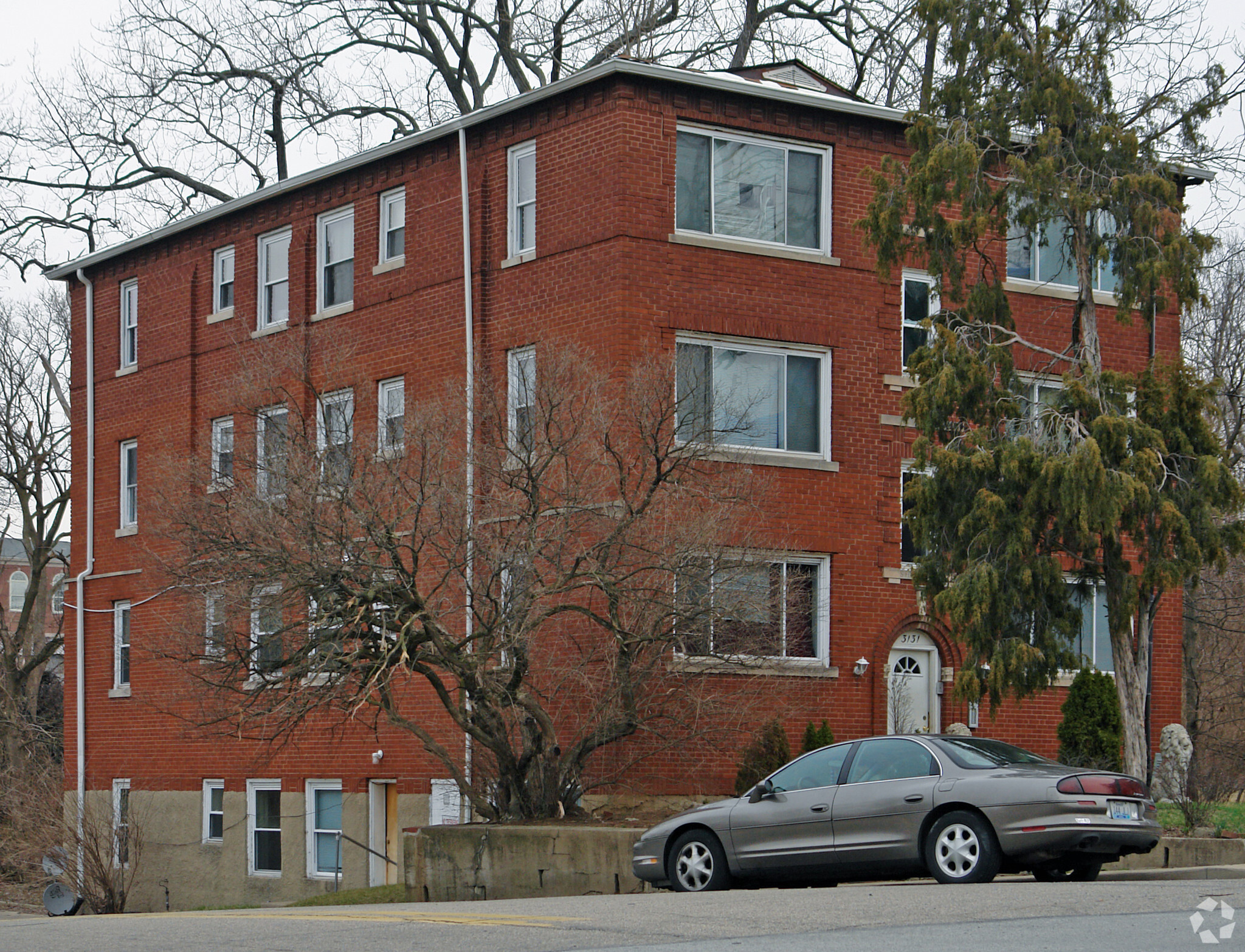 3131 Gilbert Ave, Cincinnati, OH à vendre Photo principale- Image 1 de 1