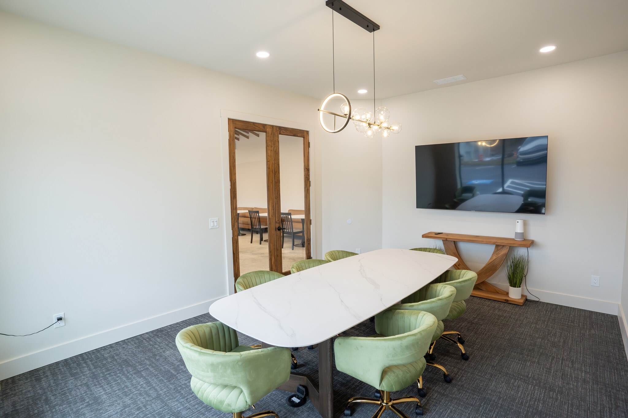 5955 Atlanta Hwy, Alpharetta, GA for sale Interior Photo- Image 1 of 6