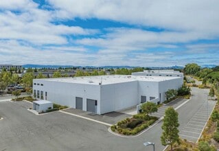 2115 North Loop Rd, Alameda, CA for lease Building Photo- Image 2 of 6