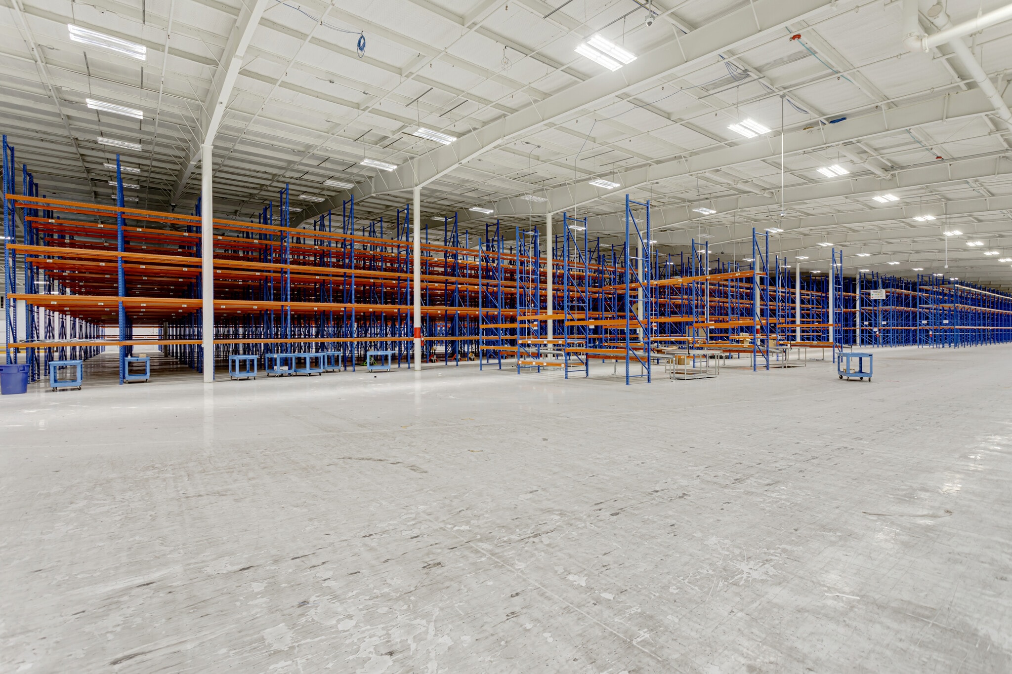 96 American Dr, Jackson, TN for sale Interior Photo- Image 1 of 4