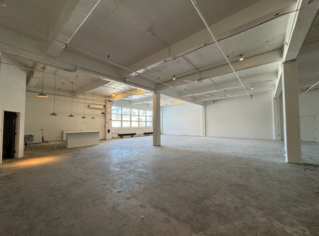 141 Flushing Ave, Brooklyn, NY à louer Photo intérieure- Image 1 de 2