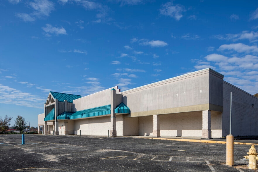2120 HWY 19 N, Meridian, MS à vendre - Photo du bâtiment - Image 1 de 15